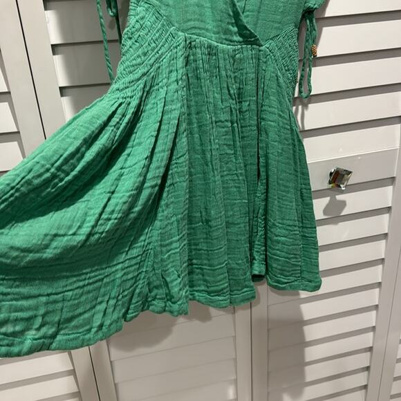 Free People NWT Palmira Mini line Cricket Dress with side Cut out. - Picture 6 of 11